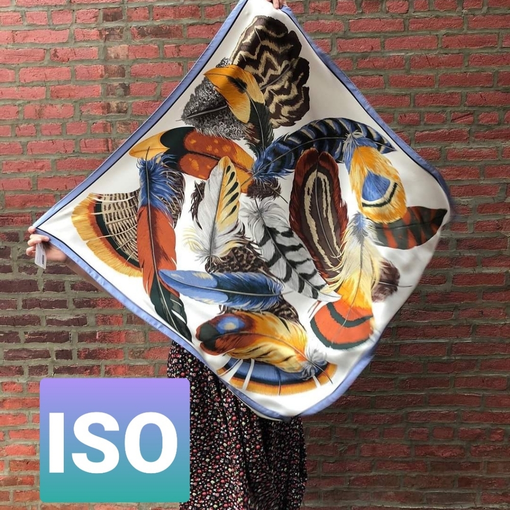 ISO WATHNE SILK FEATHER SCARF ISO